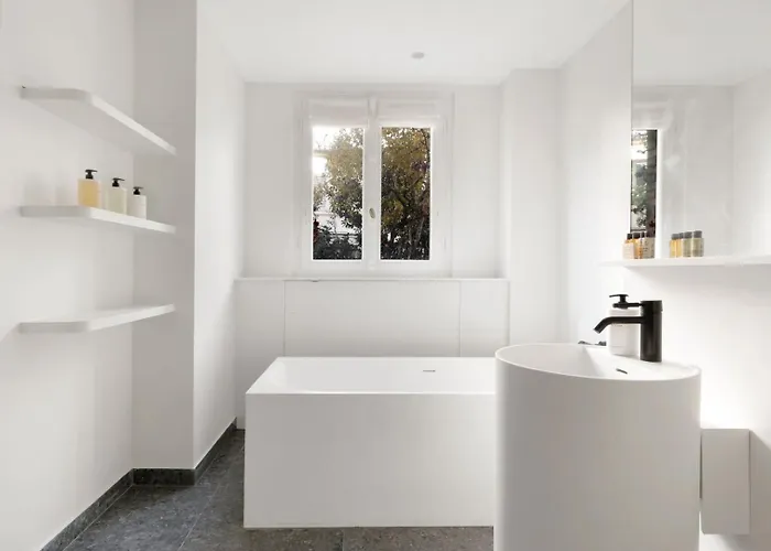 Exclusive Luxury 1br With Ac, Prime 7th Apartmán