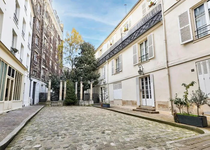 Daire Exclusive Luxury 1br With Ac, Prime 7th *